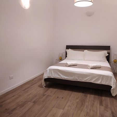 R & A Minerva Suites Pavia Exterior foto