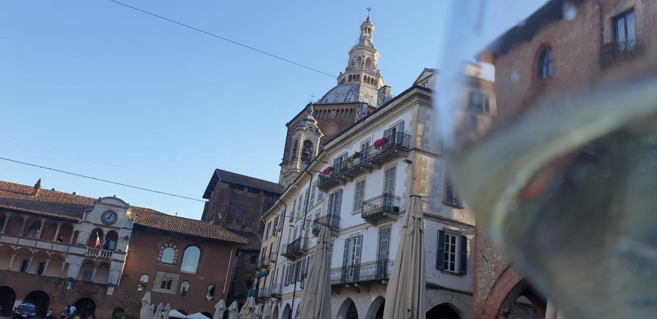 R & A Minerva Suites Pavia Exterior foto