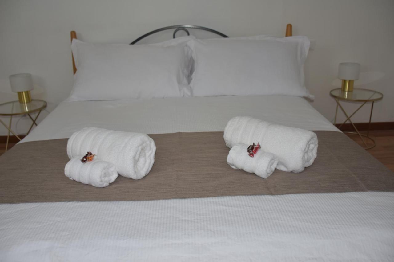 R & A Minerva Suites Pavia Exterior foto